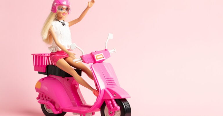 11 Best Barbie Zoom Backgrounds