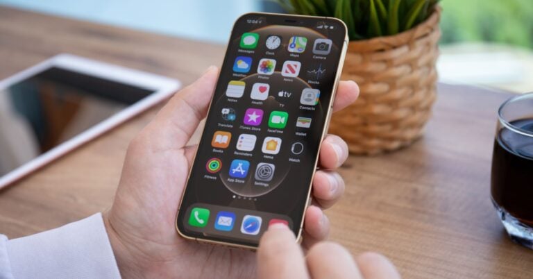 16 Best Tweaked Apps For iPhone